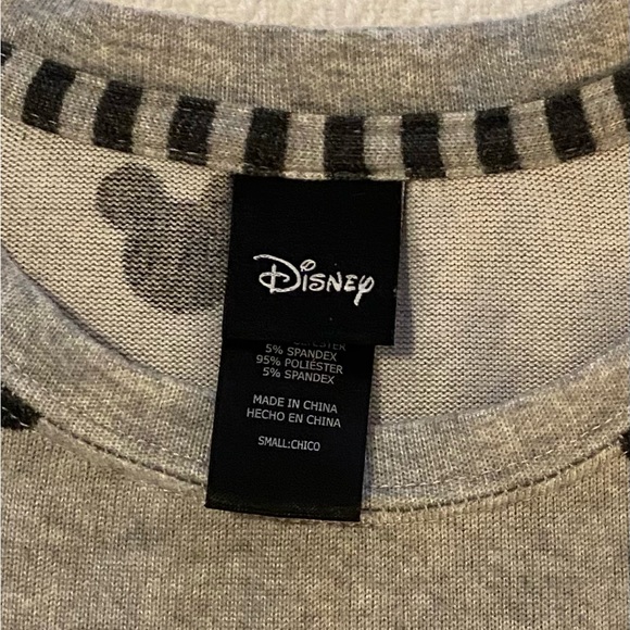 Disney long-sleeve pullover top (S) NWOT - Picture 3 of 7